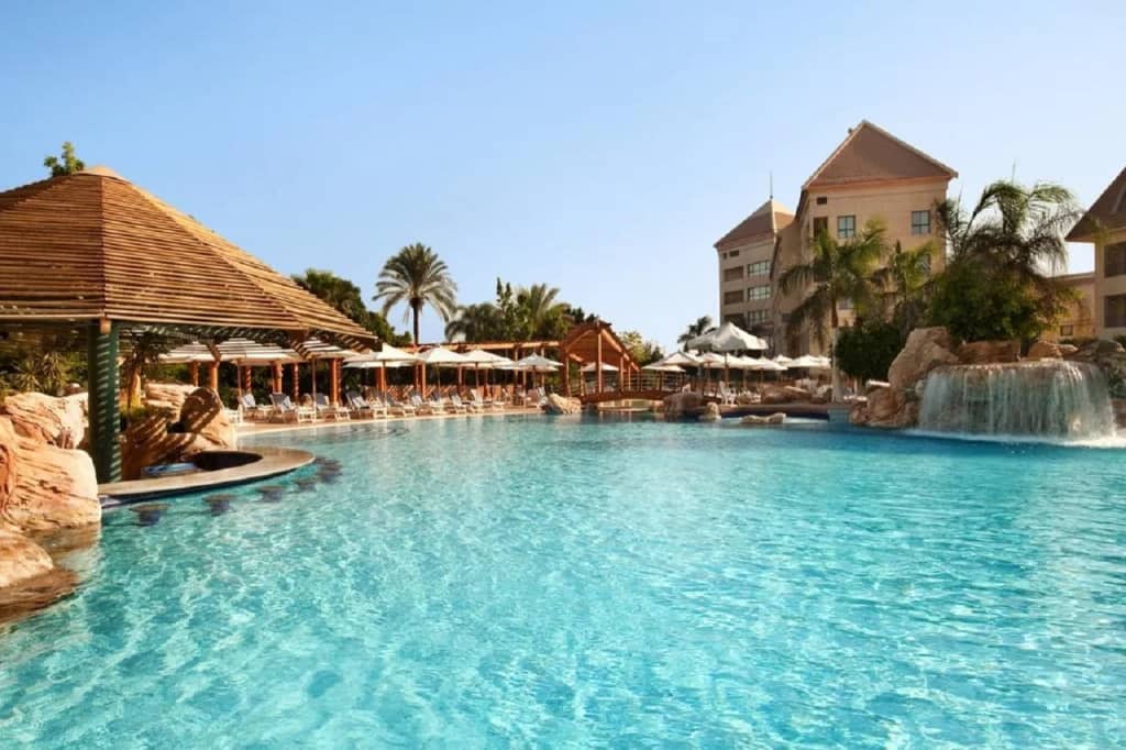 Hilton Pyramids Golf - Main View