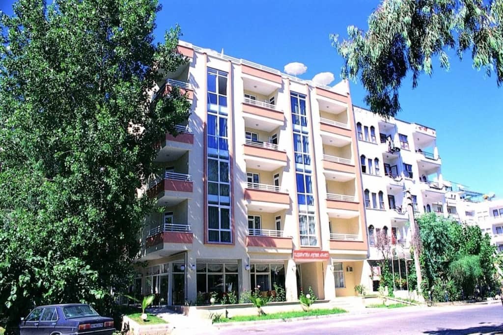 Kleopatra Aytur - Main View