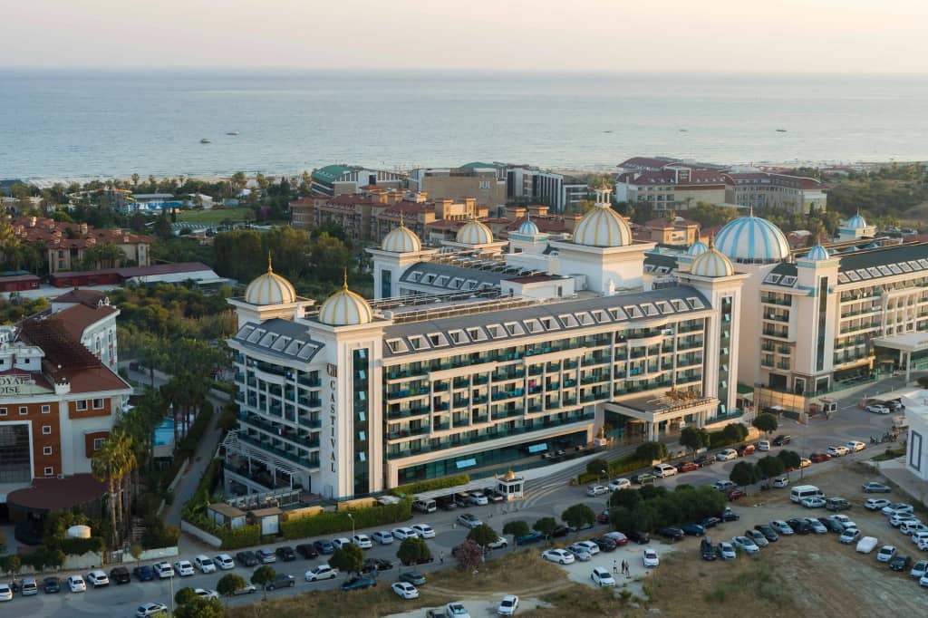 Castival Hotel - Main View