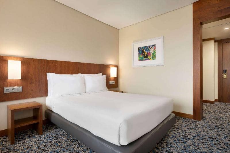 Ramada by Wyndham Lisbon - Main View