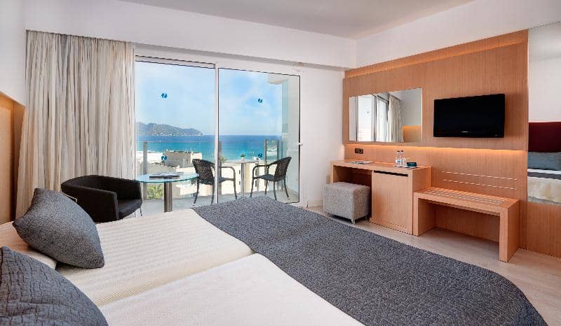 CM Playa del Moro - Main View