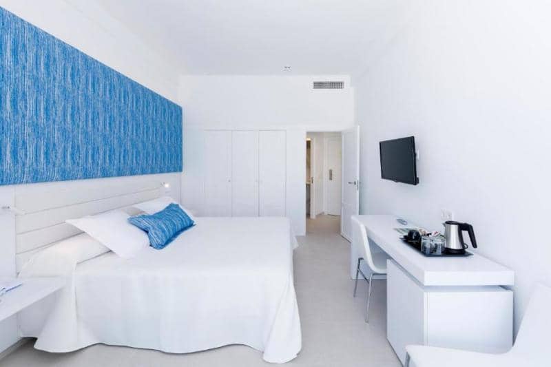 Reverence Mare Hotel - Main View