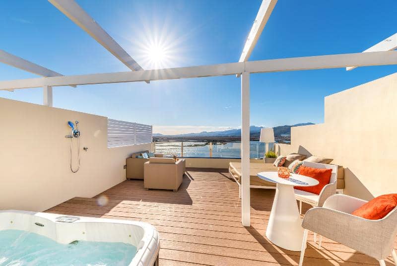 Viva Blue & Spa - Main View