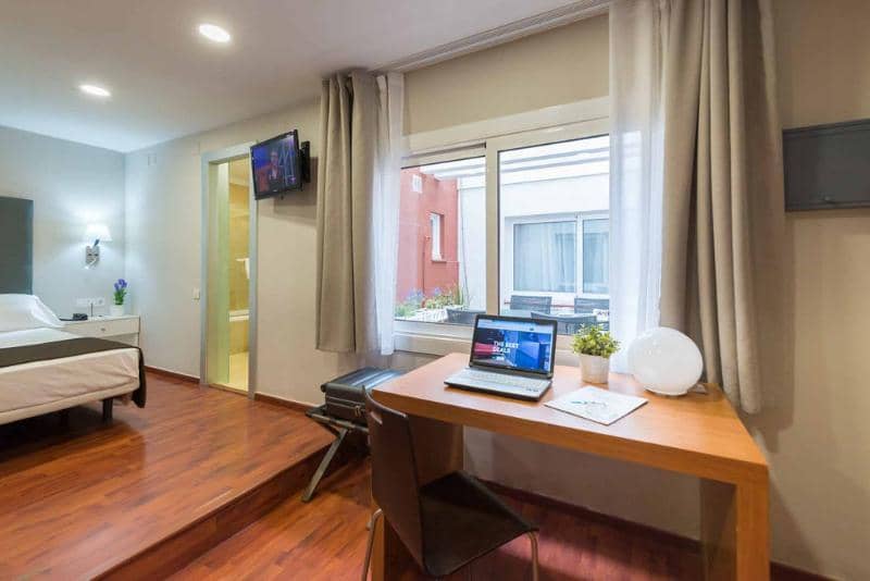 Senator Barcelona Apartments - Main View