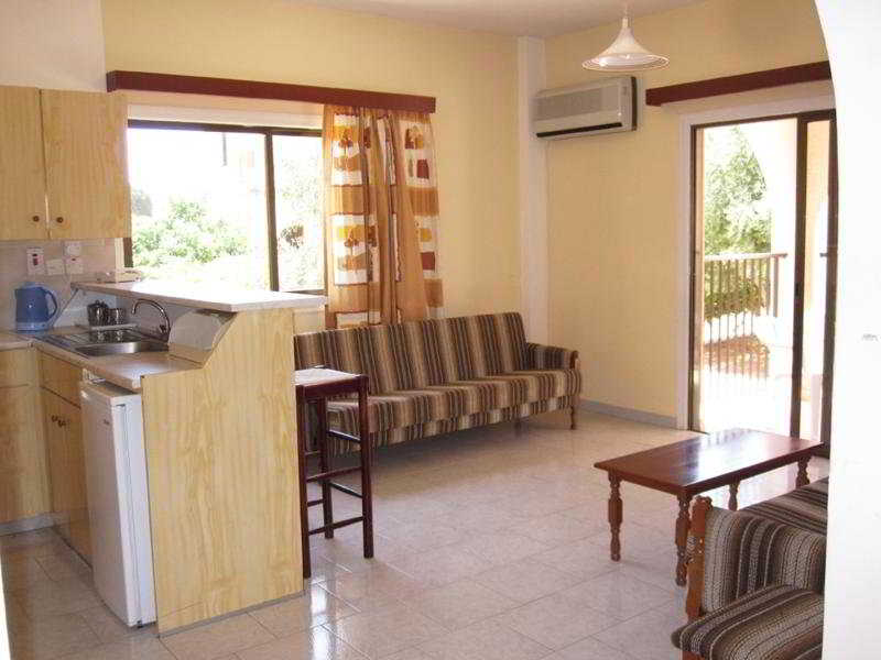 Windmills Hotel Apts - Main View
