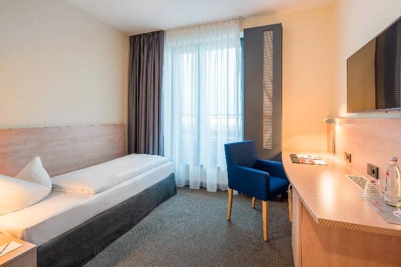 IntercityHotel Hamburg Hauptbahnhof - Main View