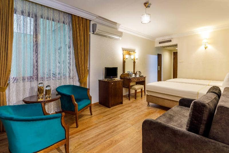 Golden Crown Hotel - Main View