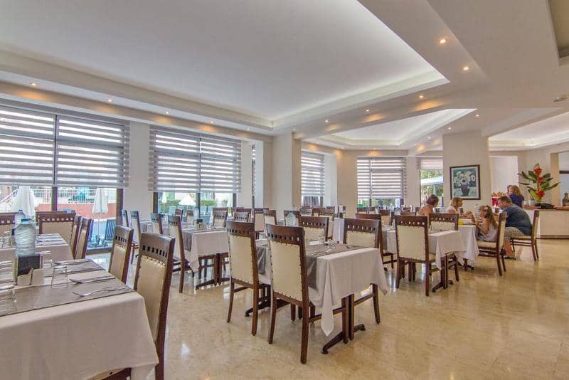 Palmea Hotel - Main View