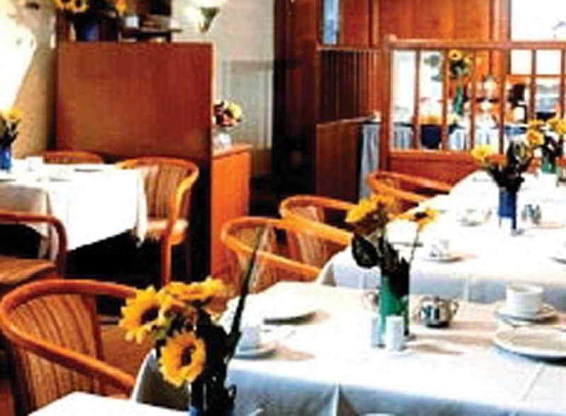 City Partner Hotel Astoria - Main View