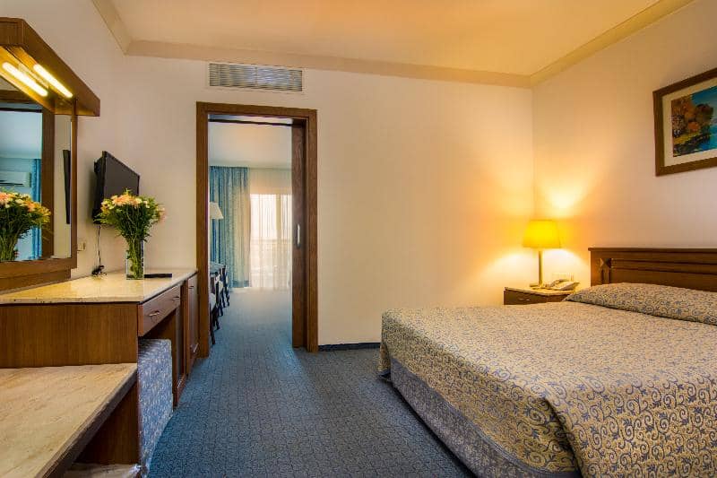 Perre Delta Hotel - Main View