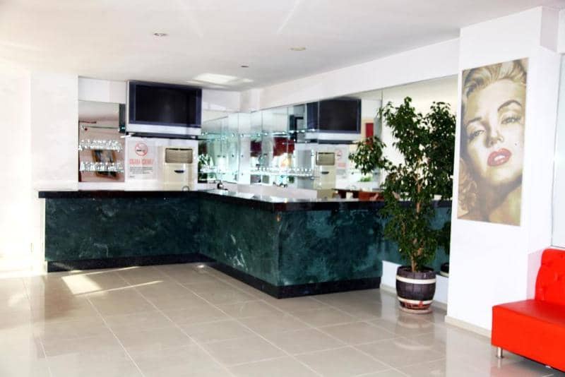 Kristal Beach Hotel - Main View