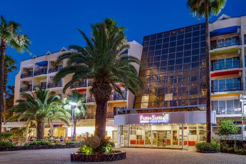 Smart Voxx Resort Hotel - Main View