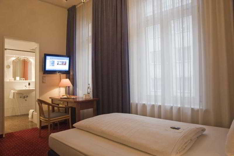 Hotel Fürst Bismarck - Main View