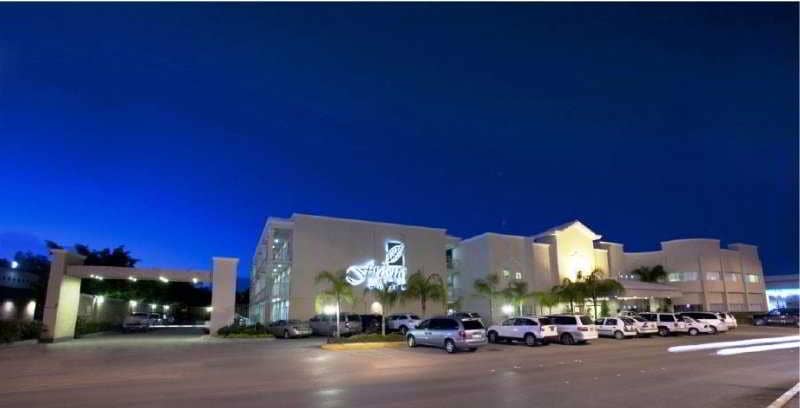 Fresno Galerias - Main View