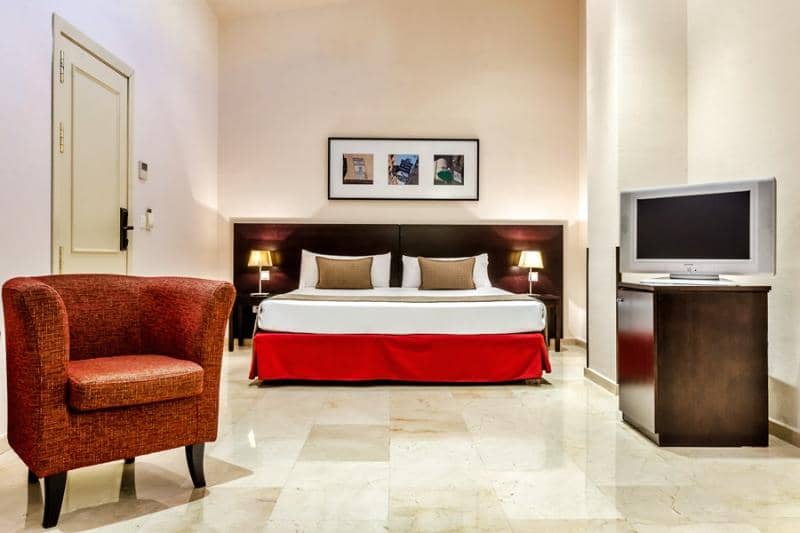 Exe Suites 33 - Main View
