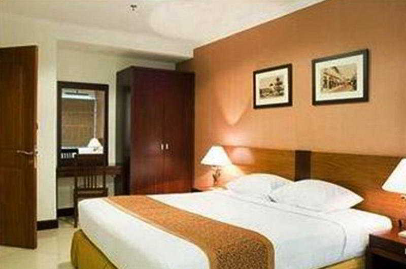 Galeri Ciumbuleuit Apartment - Main View