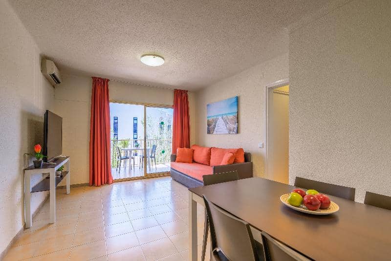 Apartamentos Pins Marina Cambrils - Main View