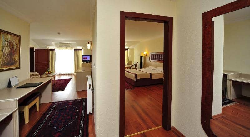 Dinler - Main View