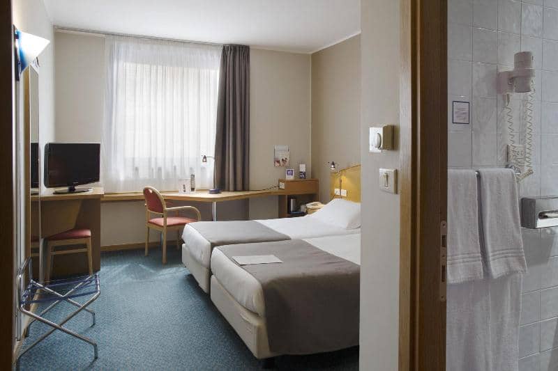 City Hotel & Suites Foligno - Main View