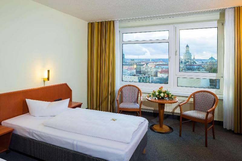 Hotel Am Terrassenufer - Main View