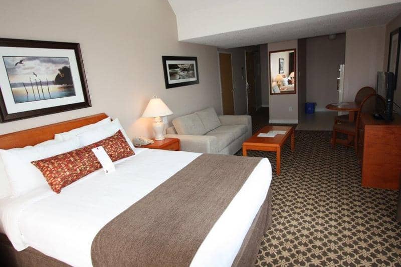 Embassy Inn Hotel - Main View