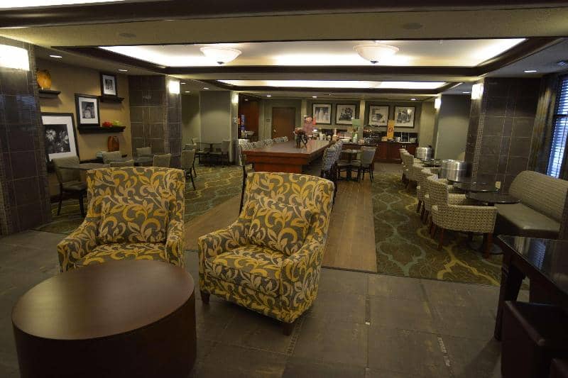 Hampton Inn Warsaw - Main View