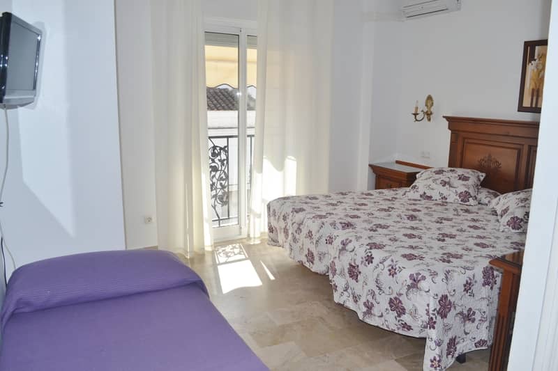Hostal Dianes - Main View