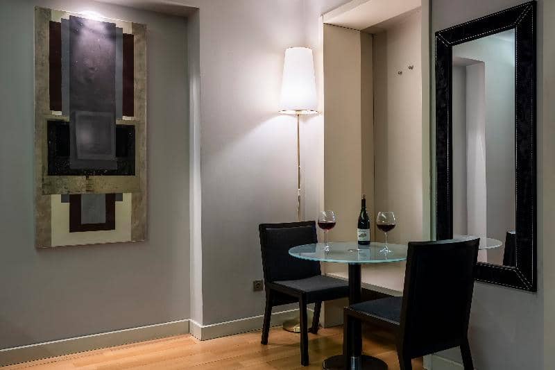 Ansen Suites - Main View