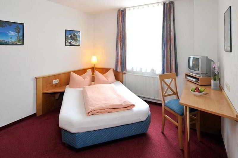 Hotel Pension Margit - Main View