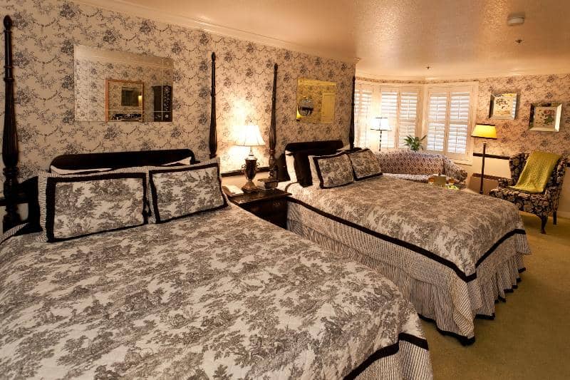 Apple Farm Hotel - Main View