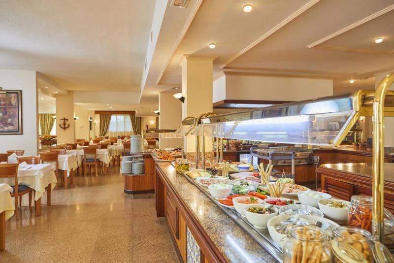 Hotel Rocamarina - Main View