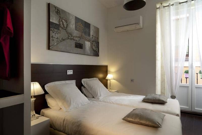 THC Latina Hostel - Main View
