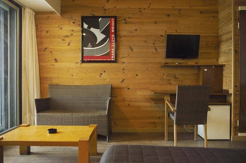 Carlina Lodge - Main View
