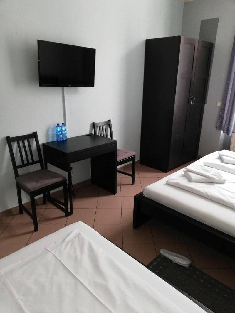 Angel Hotel - Main View