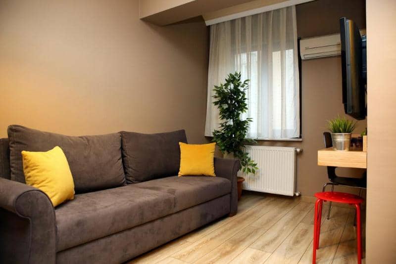 Akin Suites - Main View