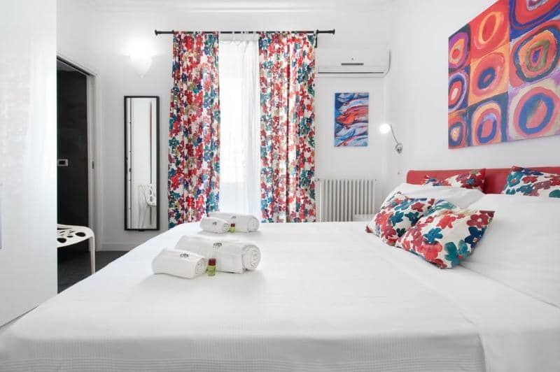 B&B White - Main View