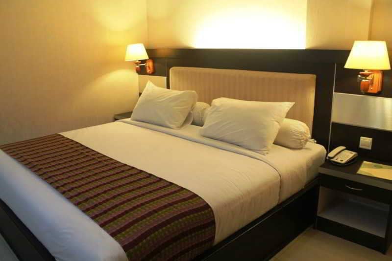 Zahra Syariah Hotel Kendari - Main View