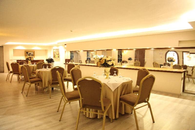 Artic Hotel - Main View