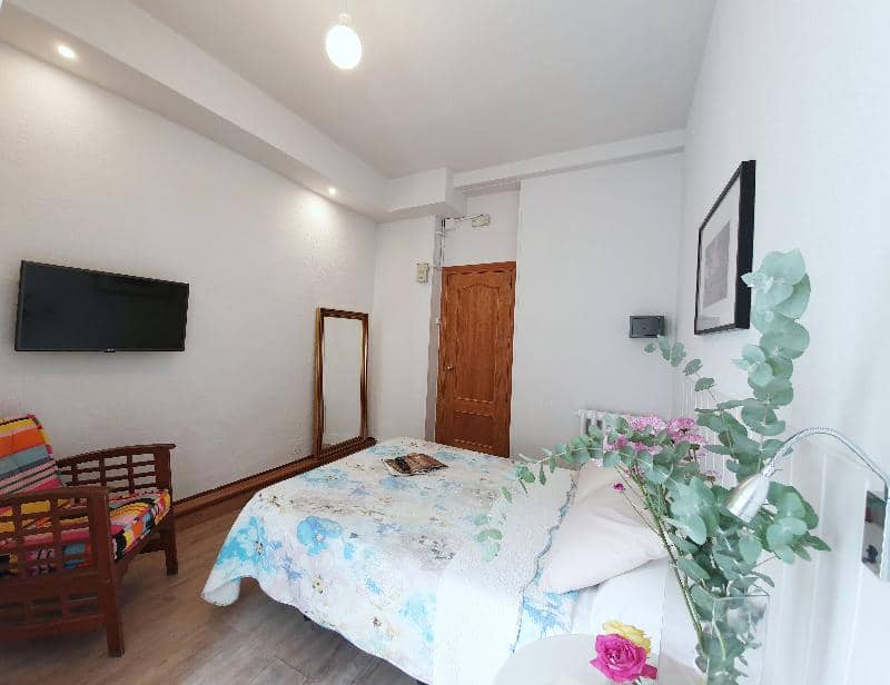 Hostal Alicante - Main View