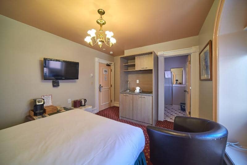 Bedford Regency Hotel - Main View