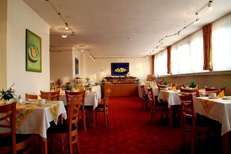 City Deutsches Haus - Main View