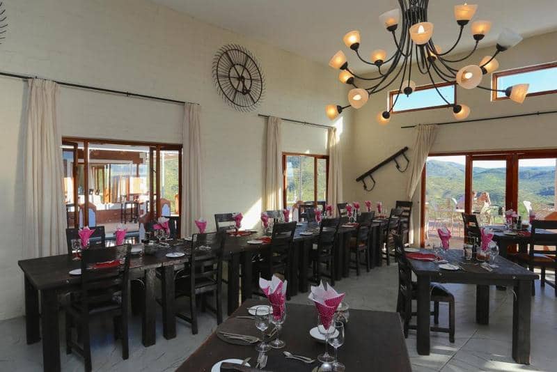 River Crossing Lodge - Main View