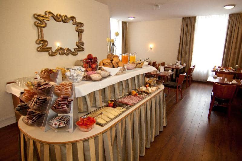 Hotel Continental Hamburg - Main View