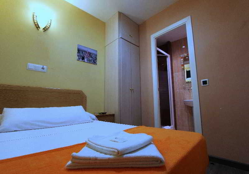 Hostal Regio - Main View