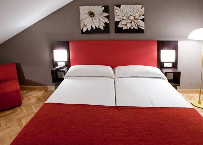 Hostal Carlos III - Main View