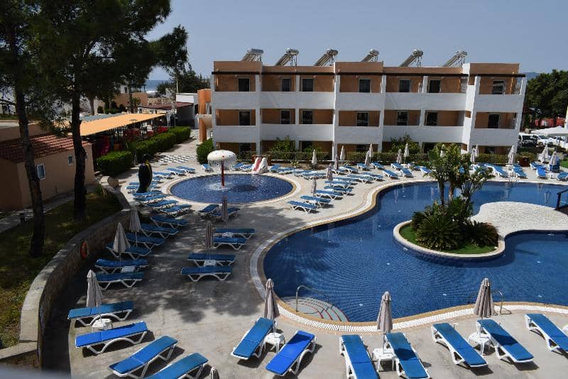 Matina Pefkos Aparthotel - Main View