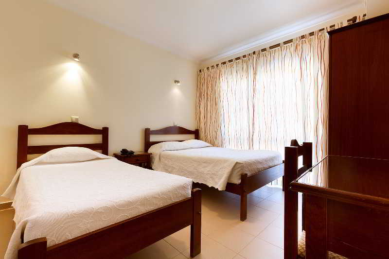 Ribeiro Hotel - Main View