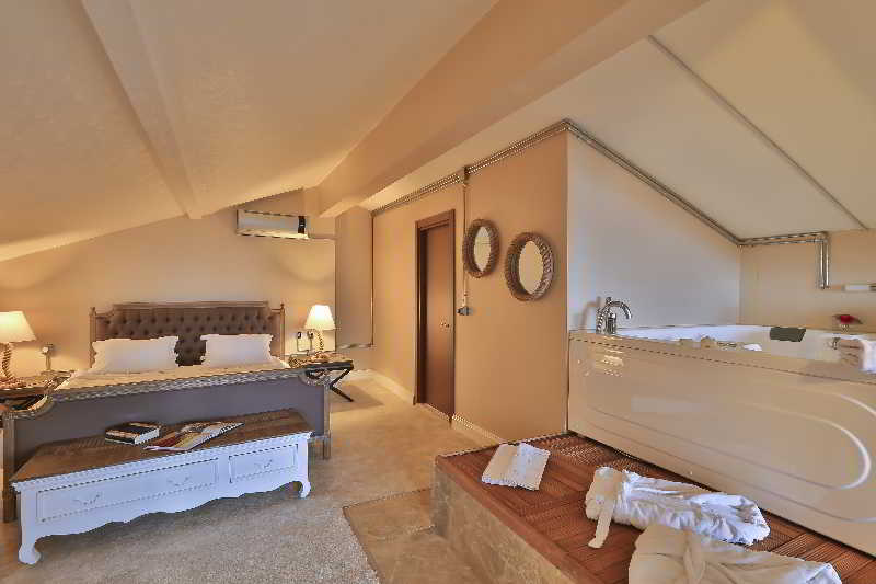 Malta Bosphorus Hotel - Main View
