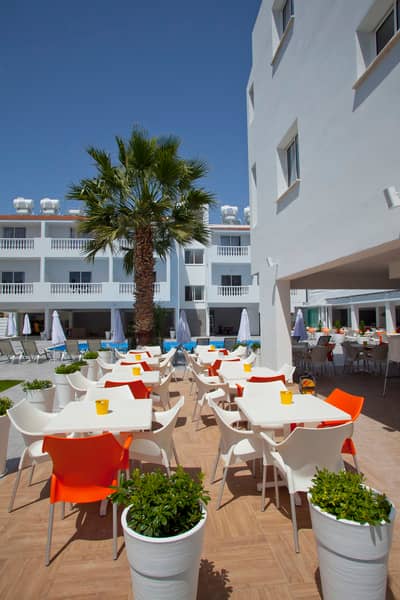 Princessa Vera Hotel Apts - Main View