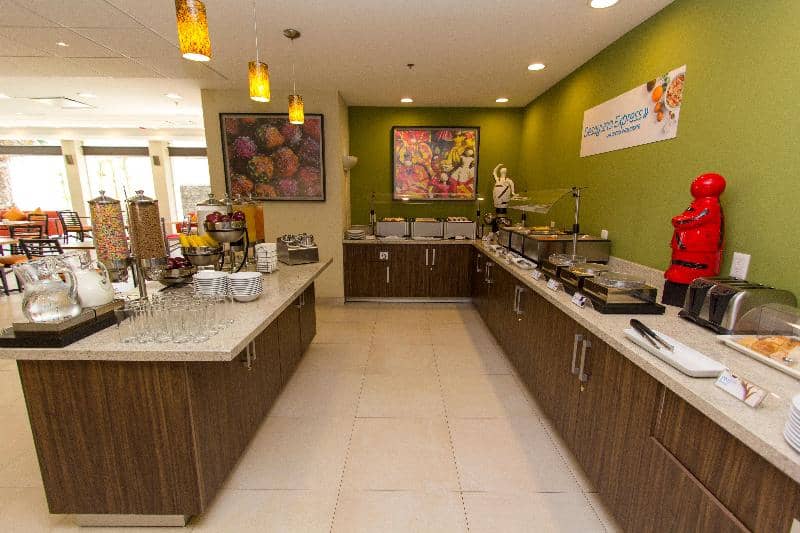 Holiday Inn Express Gdl Aeropuerto - Main View